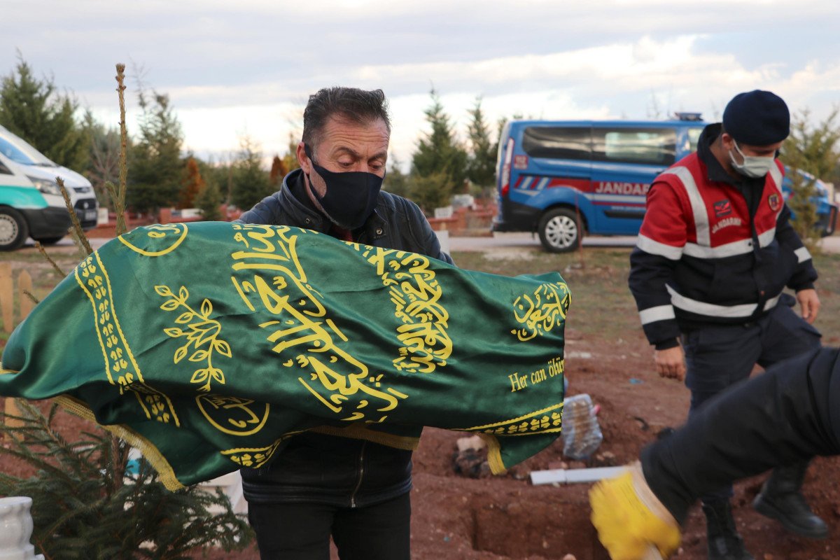 Eskişehir’de atık ayrıştırma tesisinde bulunan bebeğin, ölüm nedeni belli oldu #1