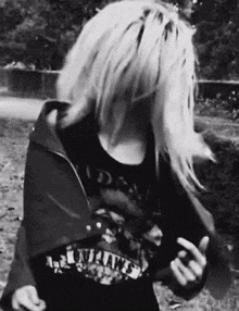 Sexy Punk Rock Girl GIFs | Tenor