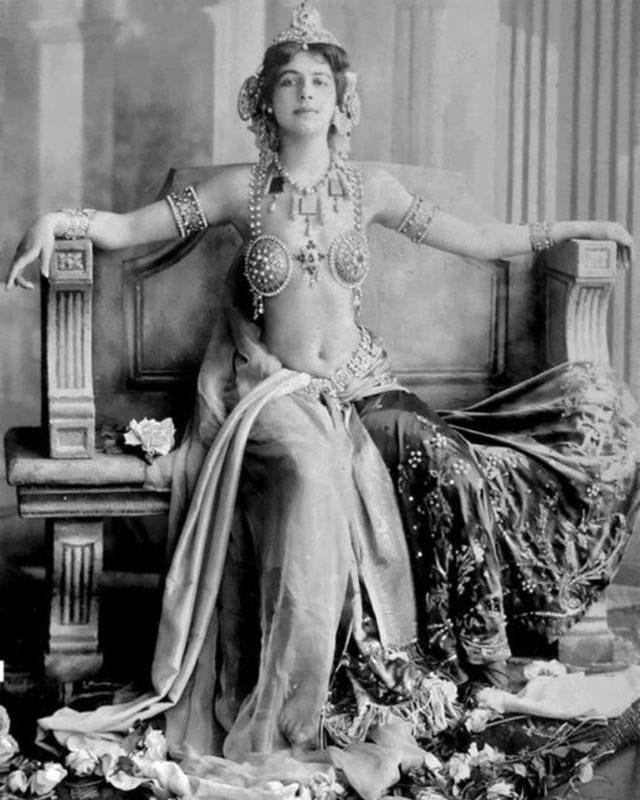 MARGARETHA GEERTRUDIA MACLEOD