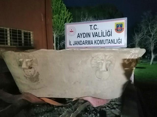 AA-20220406-27488605-27488603-AYDINDA_ROMA_DONEMINE_AIT_OLDUGU_DEGERLENDIRILEN_KUVET_ELE_GECIRILDI
