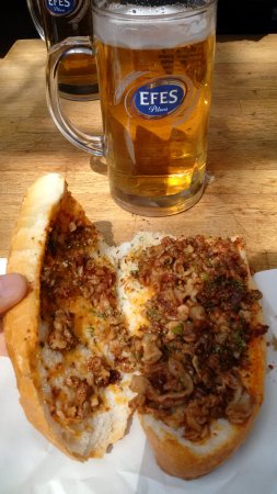 kokorec-with-beer.jpg