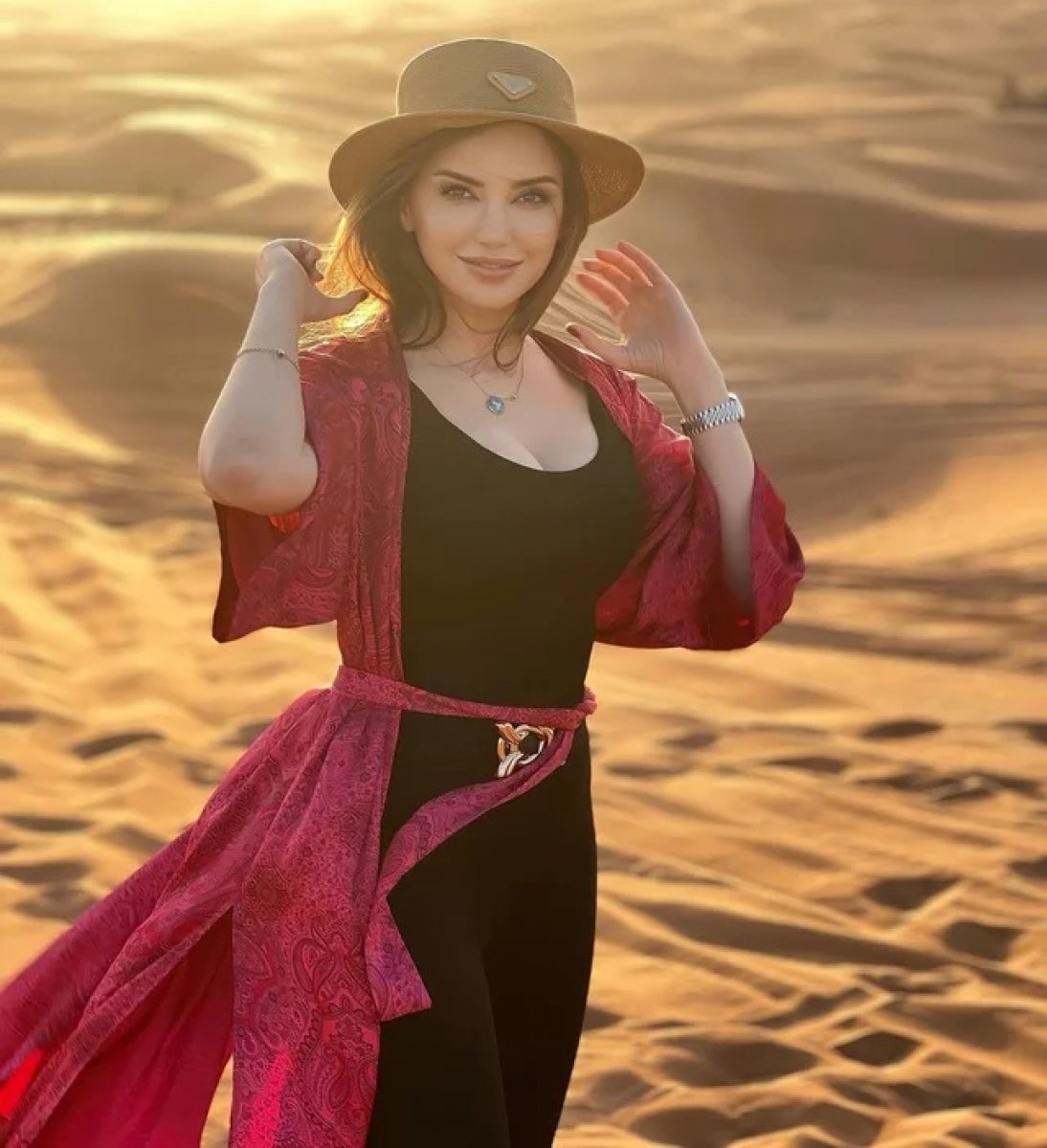 esra-ezmeci_5132.jpg