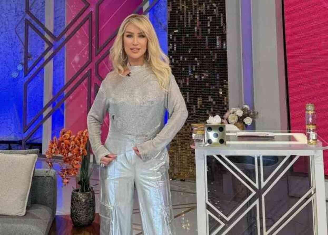Programları bitirilip yerine Seda Sayan getirilmişti! Demet Akalın perde arkasını anlattı: İşimizi elimizden aldı Programları bitirilip yerine Seda Sayan getirilmişti! Demet Akalın perde arkasını anlattı: İşimizi elimizden aldı