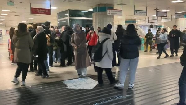 İspanyol turist Yenikapı'da metronun önüne atlayarak intihar etti