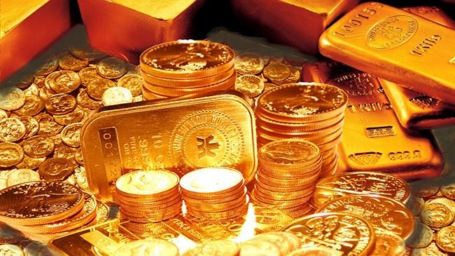 Gram altın fiyatı, şu dakikalarda 928 lira seviyesinde hareket ederken; ons  altın fiyatı ise aynı dakikalarda 1973 dolar seviyesinde bulunuyor.